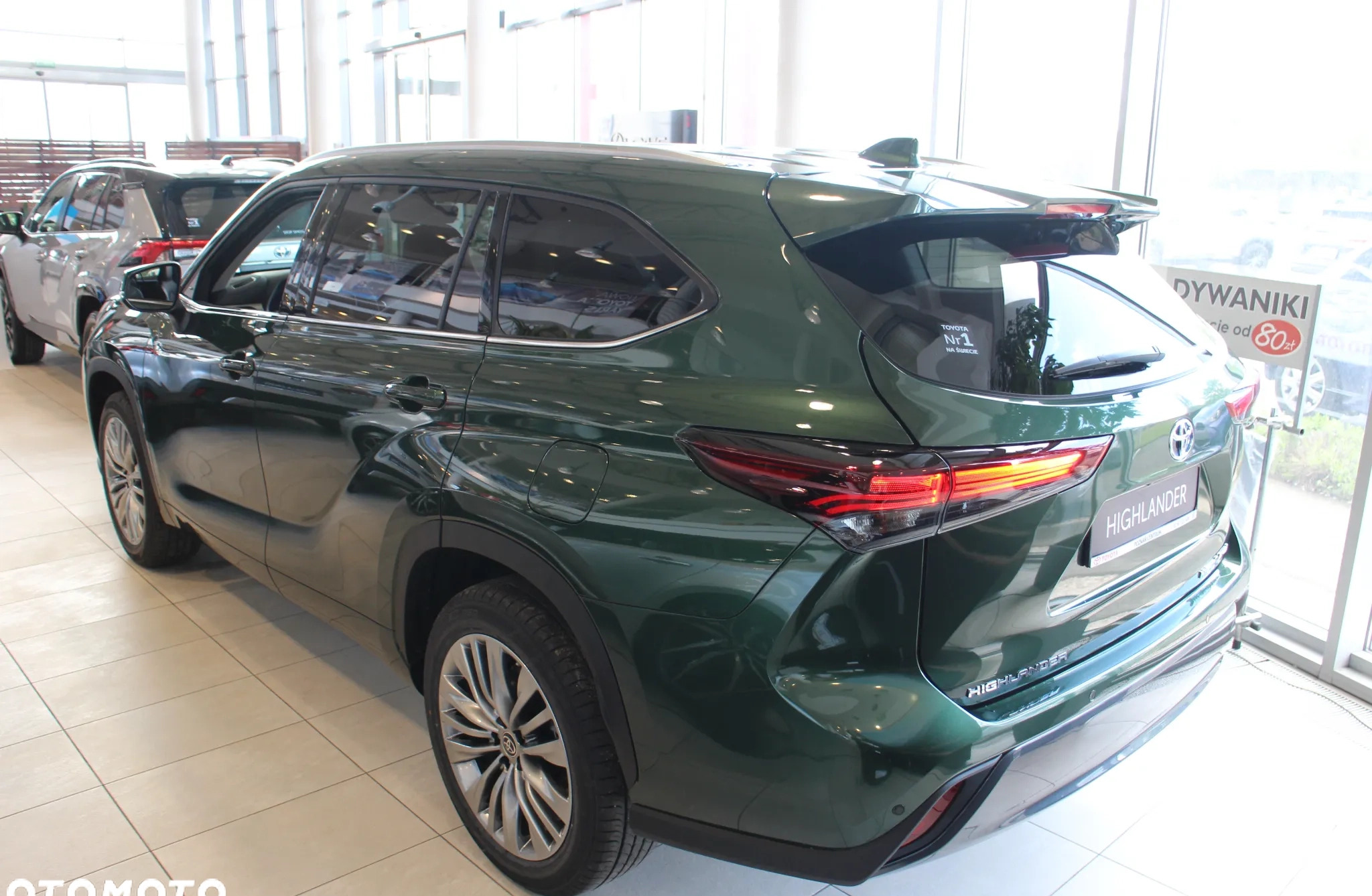 Toyota Highlander cena 279900 przebieg: 5, rok produkcji 2023 z Skwierzyna małe 121